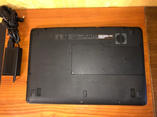 Купити Ноутбук ACER ES1-572G N3060/4gb /HDD 500GB/ Intel HD+GF920MX