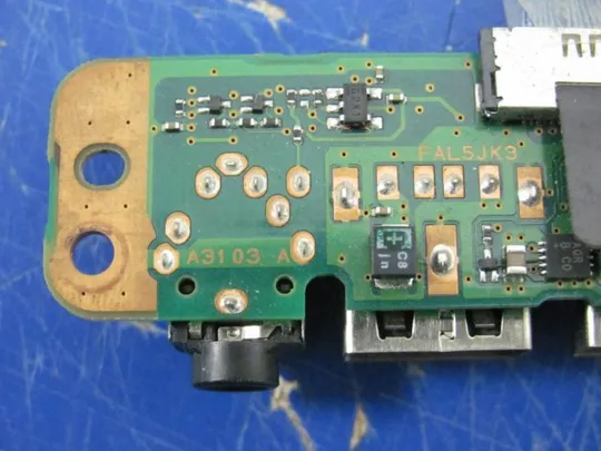 №239-12 плата 2 USB, AUDIO, HDMI для TOSHIBA TECRA R850 оригінал Недорого