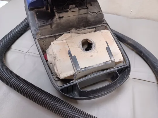 0542с  пилосос AEG Vampyr 5060 electronic Продаж