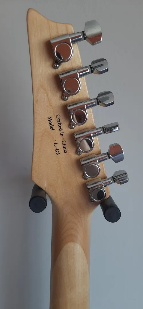 Купити Електрогітара   Deviser  H-SH