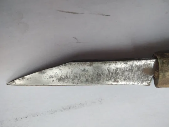 Ніж для різьбі по дереву зроблений з німецької бритви. Недорого
