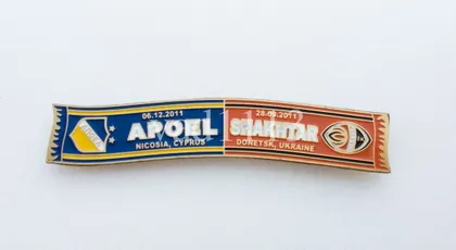 фото, Футбол серия значков шарфы Шахтер Донецк (значок № 39).  Лига Чемпионов 2011-12 Апоэль Кипр - Шахтер Донецк Украина