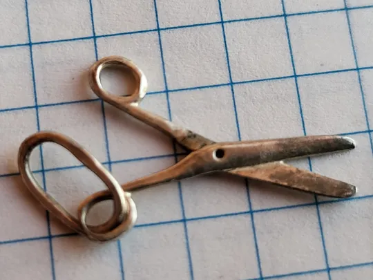 Кулон ножницы серебро 925 З аукціону