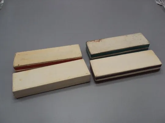 Коробочка для наручных часов футляр Заря ссср 4 шт и паспорт Победа и Заря лот длина 15 см №14740 Характеристики