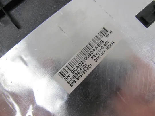 номер0275-17 сервісна кришка Сервісна кришка для ноутбука Корпус Дно Панель доступу Кришка доступу service cover 6070B0431201 605785-001 для HP Compaq 620 625 оригінал З аукціону