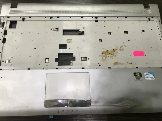 S009 Кришка з тачпадом Samsung RV511, RV515, RV520 Ціна