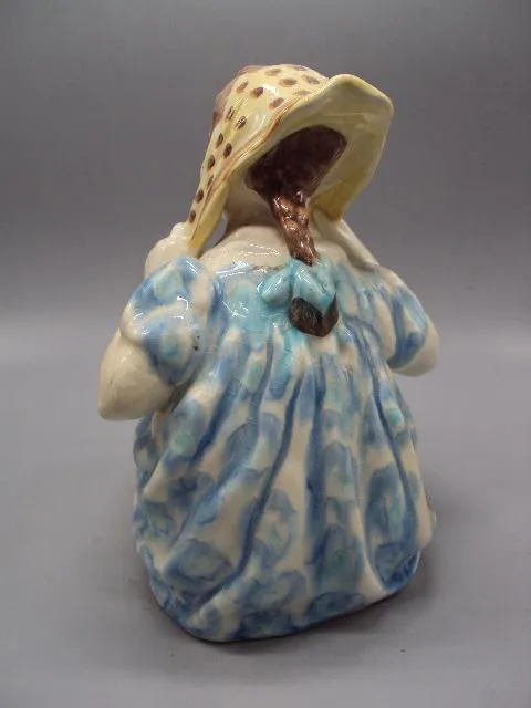 Фигура фарфор статуэтка ЗиК Конаково ветерок девушка с платком девочка завязывает платок 24 см №100 Характеристики