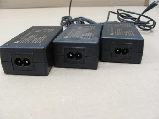 Купити адаптер живлення Ktec KSAP0401200333DM2 12V 3.33A 5.5/3.0mm оригінал ЦІКАВИТЬ ОПТ