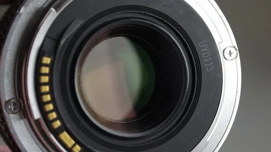 Об'єктив Canon Compact-Macro Lens EF 50mm 1:2.5 Japan Ф52mm для макросъемки 1:1 (24x36mm) Вживане З аукціону