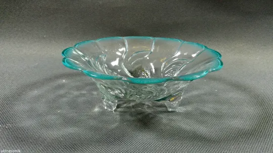 Цукерниця ваза кольорове радянське скло з бірюзовим кантом Вживане Ціна