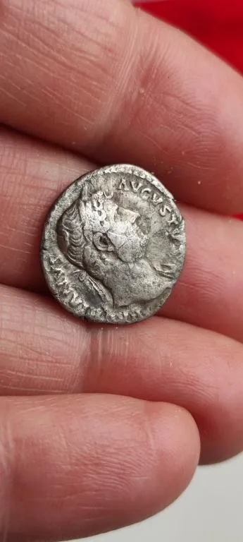 Древняя монета Юстиция Богиня правосудия ,Адриан денарий серебро st841 Інтернет-аукціон