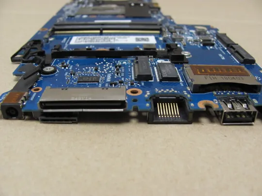 604-12 материнська плата РОБОЧА 6050A2892301  831763-601  i5-6300U  для HP EliteBook 820 G3  оригінал Де купити