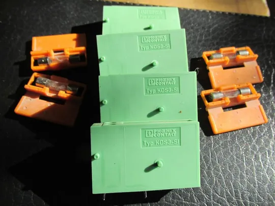 КЛЕМИ ДЛЯ ЗАПОБІЖНИКІВ KDS 3-SI ПІД ПАЙКУ ЛОТ 10 ШТ Ціна