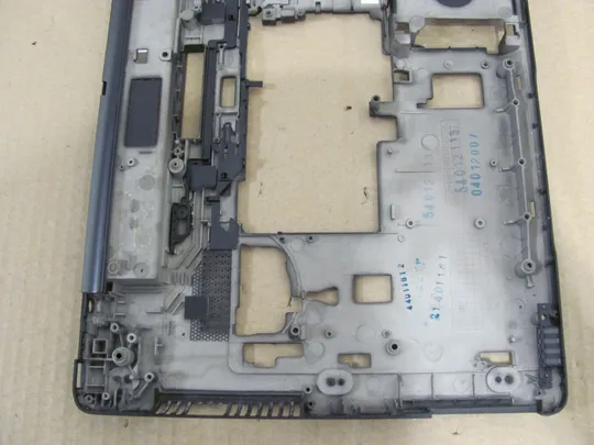 703-1  Кришка дно піддон корпуса AM0TJ000400 734279-001 для HP ZBOOK 15 G2 оригінал Характеристики