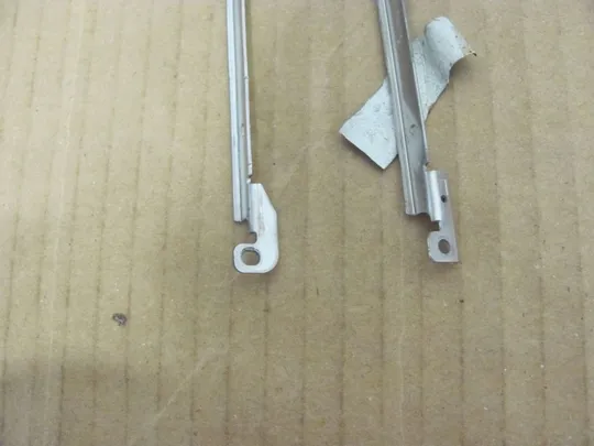 Купити номер0241-23 кріплення Фіксатор Скоби Закріплювач Механізм з&#039;єднання fastening 33.4FZ11.00X для LENOVO T410 T410i оригінал