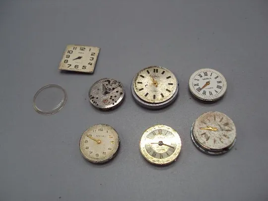 Механизмы и циферблаты женские наручные часы Чайка круглые ссср не на ходу лот 6 шт №14664 З аукціону