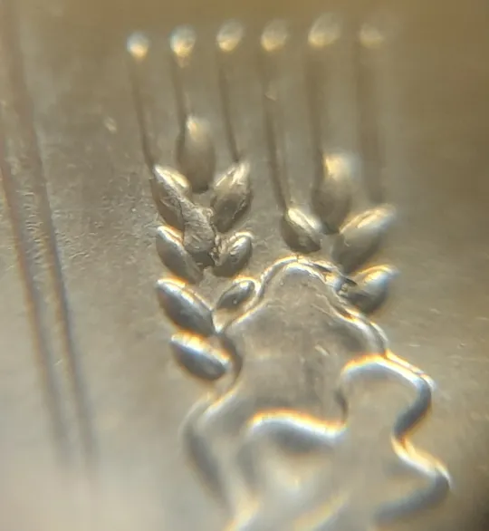 (8058) 10 копійок 2022 гарні викрошки на аверсі (різновид) (10 копеек 2022 брак) Продаж