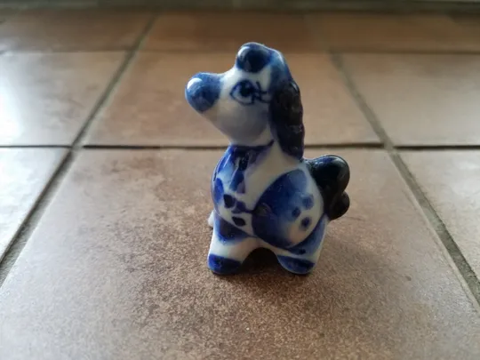 Коник лошадь кінь фігурка біло блакитна статуетка порцелянова Гжель Вживане З аукціону