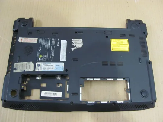 488-1 Кришка дно піддон корпуса 60.4MX01.002 для MEDION P6816 E6228 оригінал Ціна