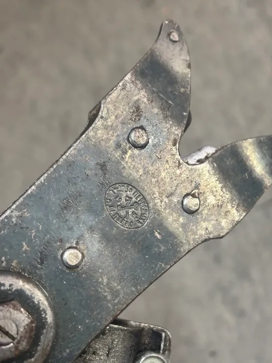 Кусачки для дроту на вінтовку Мосіна часів першої світової війни в дуже доброму стані Де купити