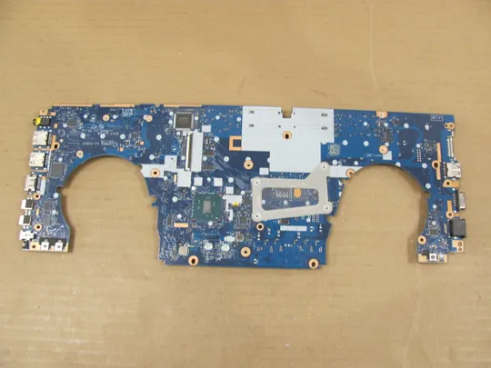 Купити 849-10 материнська плата SR2FU i7-6820HQ  APW50 LA-C381P для HP EliteBook ZBOOK 15 G3  оригінал