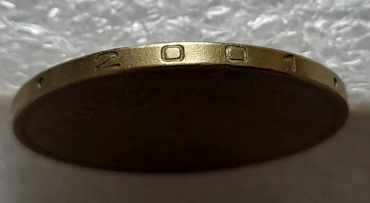 (2067) 1 гривня 2001 1АД1 викрошка у букві "Н" слова "ОДНА" на гурті (1 гривна 2001 брак) Де купити