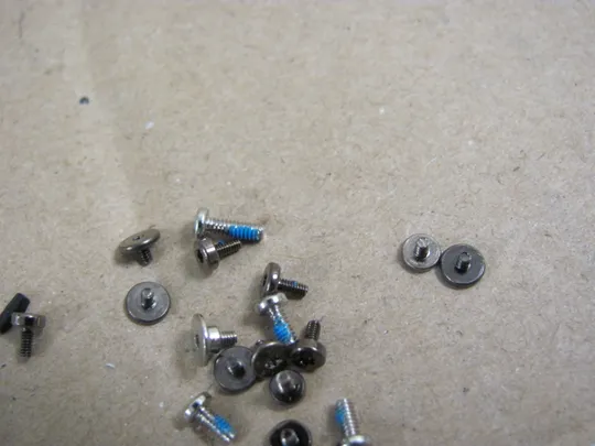 Купити 585-21 комплектуюче гвинти  для Microsoft Surface Pro 6 1796 оригінал