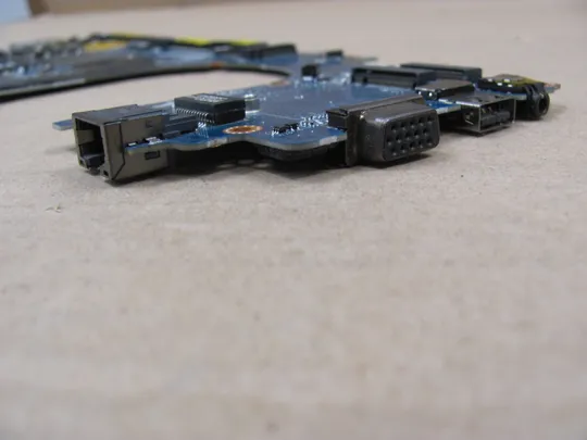 номер0638-12 материнська плата Mainboard Материнка Основна плата Системна плата Плата системи Laptop motherboard мамка ноутбучна плата РОБОЧА SR32N  i7-7820HQ CDP70 LA-E141P для  Dell Latitude E5480 оригінал Інтернет-аукціон