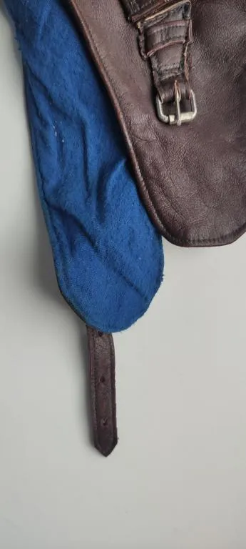 Подлинный шлем или подшлемник летчика небольшой размер не использовался,интересный sn357. Де купити