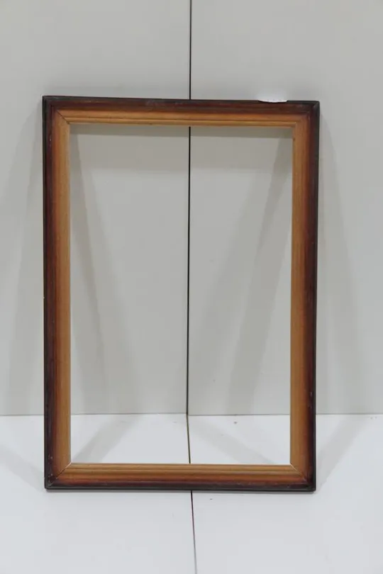 Рама для картины 33,5 х 23,3 см, толщ.1,8 см, шир.1,6 – 2,5 см №244 Ціна