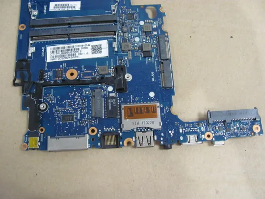 608-23 материнська плата 6050A2892301 831762-601 i5-6200U для HP EliteBook 820 G3  оригінал Де купити