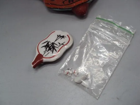 Фигура фарфор статуэка Китай DKT ANNO 1998 китаец и китаянка парень с девушкой высота 36,5 см №88 З аукціону