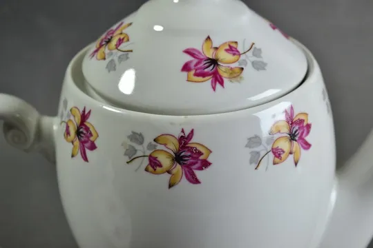 Кофейник чайник и сахарница фарфор Польша 80-е гг БУ чайник та цукорниця Характеристики