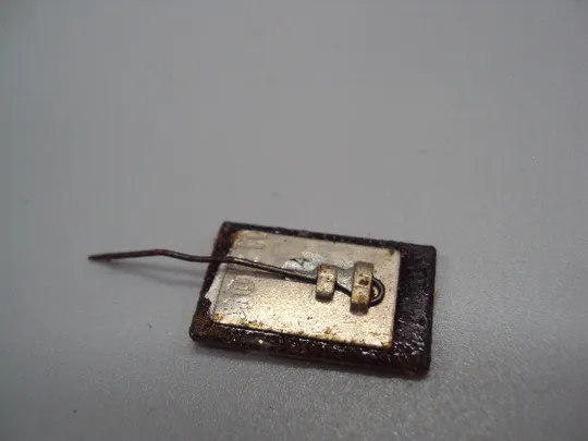 Знак Ленин в кепке портрет профиль ссср стекло прямоугольник фрачник игла №17629 Продаж