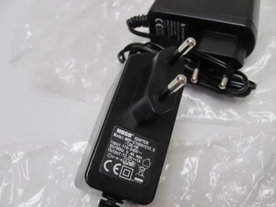 0620 адаптер живлення  MOSO AC\DC 12.0V 1A 3 шт НІМЕЧЧИНА З аукціону