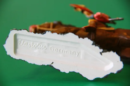 ГУН ІЗ МЕЧЕМ-САБЛЕЮ монголо-татарин №8761 ELASTOLIN 70мм ФРН Характеристики