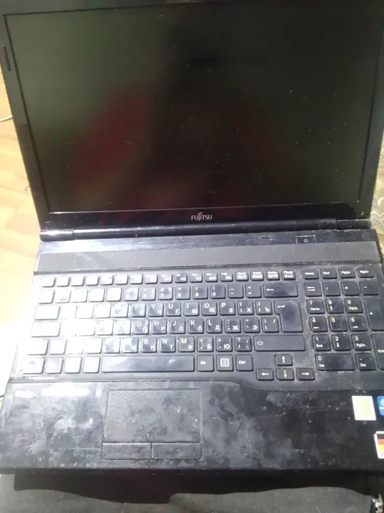 ноутбук fugitsu ah532 вид на фото.на запчастини.проц э. залитий був. Ціна