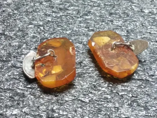 Запонки янтарь с серебром советские со сколом 11г. Де купити