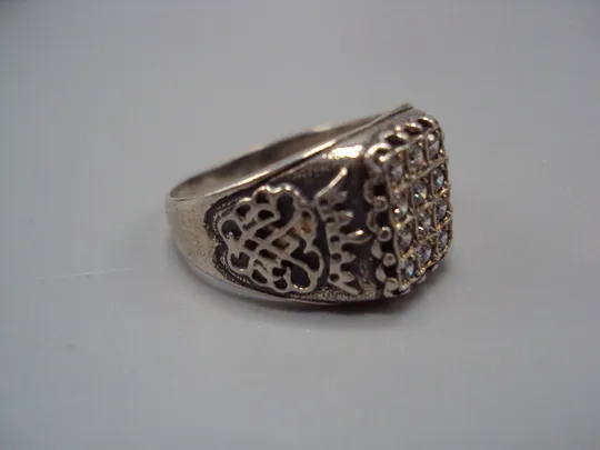 Кольцо белые вставки печатка корона печать серебро 925 проба Украина вес 7,06 г 21,5 размер №15449 Продаж