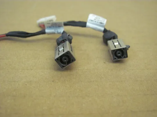 номер0917-11 Роз&#039;єм зарядки Гніздо живлення Штекера живлення Зарядний порт Роз&#039;єм адаптера живлення power connector DC30100X200 064TM0 для Dell XPS 15 9550 9560 9570 P56F Precision 5510 5520 5530 5540 M5510 M5520 оригінал З аукціону