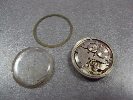 Циферблат и механизм к наручным часам Столичные 1 МЧЗ им. Кирова ссср №11062 Де купити