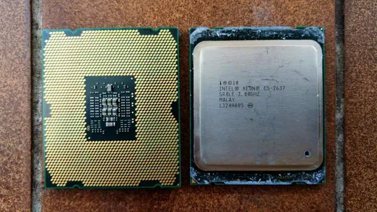 2х ядерный процессор Intel Xeon E5-2637 SR0LE 2C/4HT 3.00-3.50GHz/5M/7.20GT/s 80W Sandy Bridge LGA20 Вживане Ціна