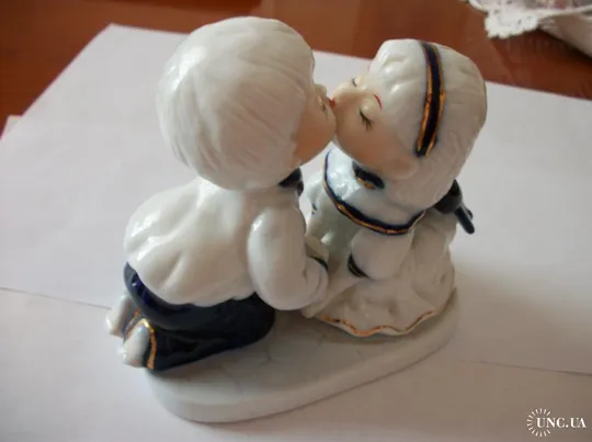 Фигурка Мальчик и Девочка. Производство EM. [Exclusive Collection]. Эксклюзивная Коллекция Недорого