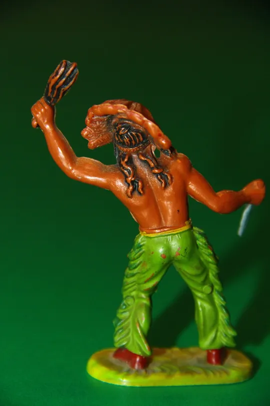 Купити ІНДІАНЕЦЬ З НОЖЕМ та скальпом №6888 J-серія индеец ELASTOLIN 70мм ФРГ рання фігурка