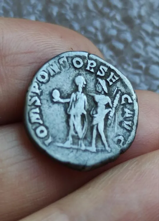 191 год н.э. Редкая монета Рима денарий император Коммод и Юпитер с молнией dn63 З аукціону