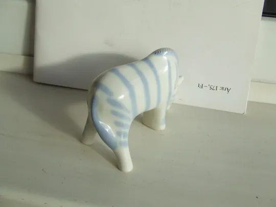 Фарфор зебра роз. 10 х 7 см. 1970 гг. полонне УССР . З аукціону