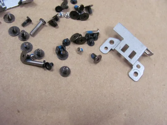 644-26 комплектуюче гвинти  для  Dell ALIENWARE M17 R1 R2   оригінал З аукціону