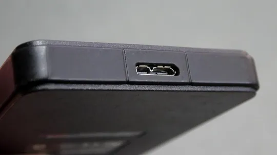 1Tb внешний жесткий диск 2.5&quot; HGST Touro Mobile p/n:htolmx3na10001abb External Black USB 3.0 З аукціону