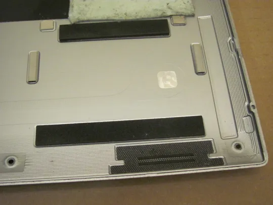 номер0917-22 корпус корито дно піддон корпуса нижний корпус (дно) для ноутбука низ 0YHD18 AM1BG000703 для DELL XPS 15 9550 9560 Precision 5510 M5510 M5520 оригінал Недорого