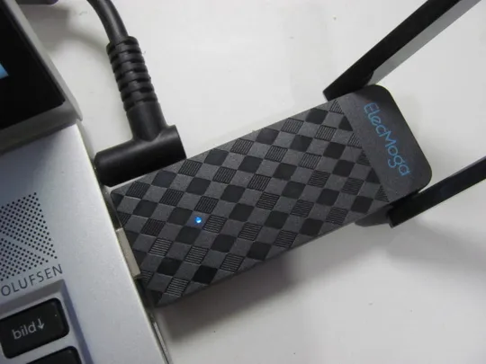 3991 Дводіапазонний адаптер AC1300 бездротовий USB 3.0 WiFi-адаптерні антени Стан Нового НІМЕЧЧИНА Характеристики